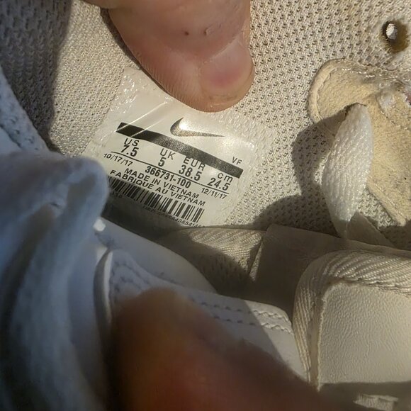 Women’s Size 7.5 - Nike Air Force 1 ‘07 Mid - White/White - 366731-100 - Picture 9 of 9